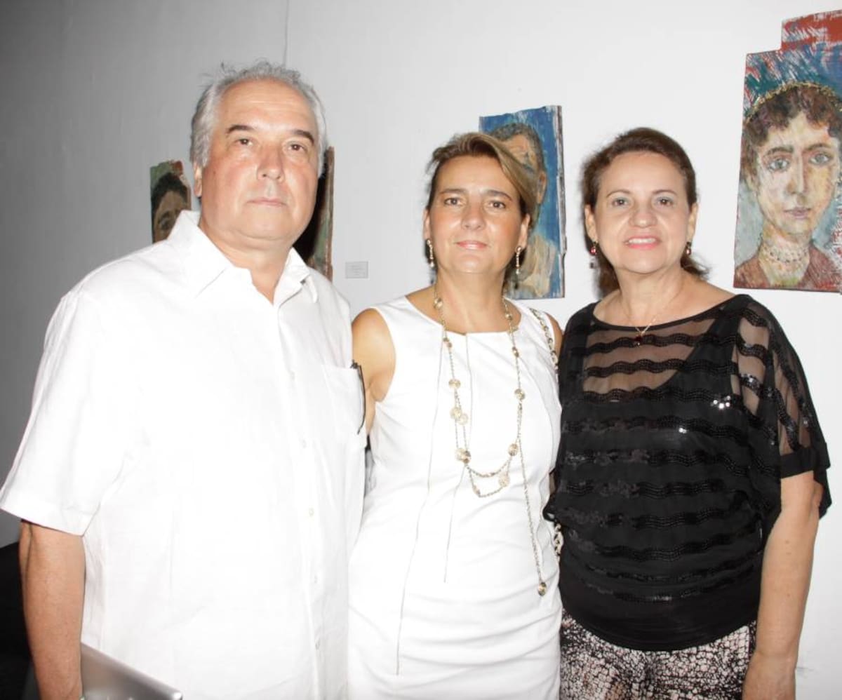 Nicolás Bahamón, Patricia Arango y Estella Barreto.