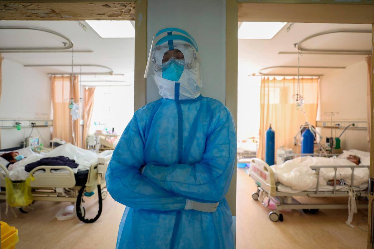Un 13 % de los hospitalizados por COVID tiene síntomas neurológicos graves