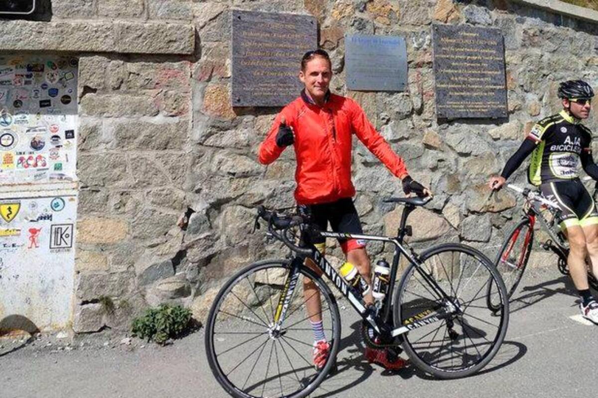 ¡Terrible! A ciclista se le zafó el pedal en entrenamiento y murió