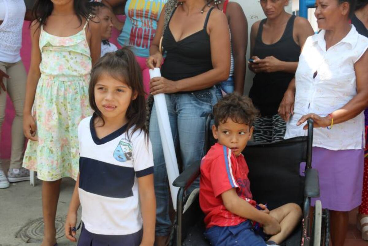 Niños en Tierra Baja Aura María Rodríguez