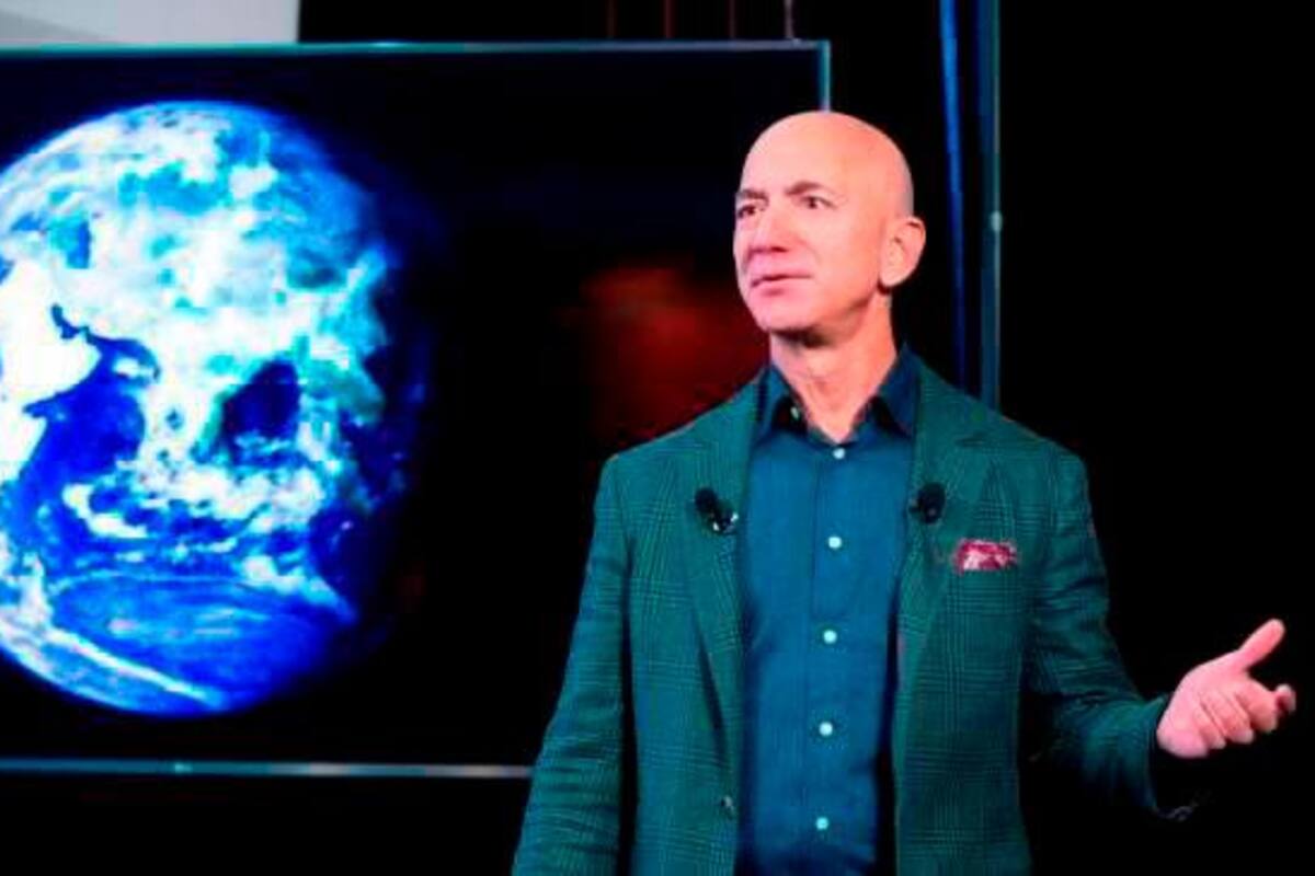 Jeff Bezos, uno de los hombres más ricos del mundo, está en Bogotá