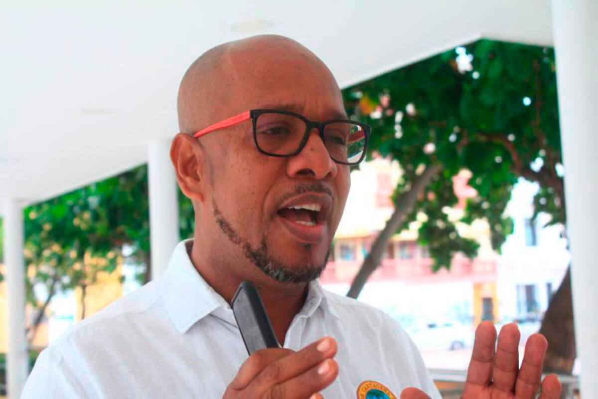 Alcalde local 2 se refiere a contrato con Megatiendas que terminó en denuncia