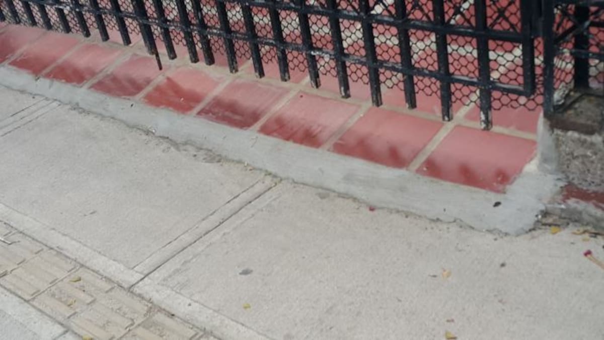 Uno de los empalmes realizados por los propietarios de inmueble en la calle del Bouquet. EL UNIVERSAL