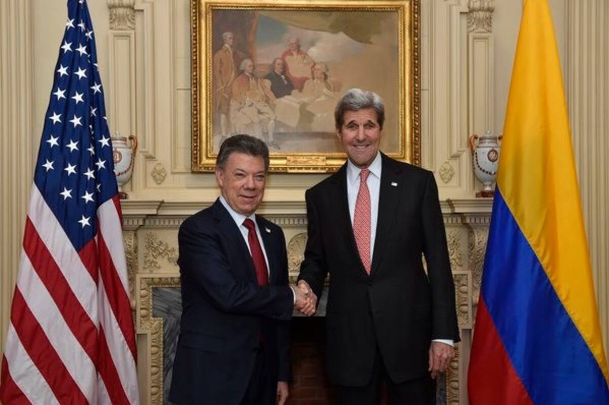 Santos y Kerry hablaron sobre los puntos que se tratarán en el plan Paz Colombia, donde como ejes fundamentales se tendrán en cuenta el desarrollo rural, la lucha contra el narcotráfico y el desminado. Twitter