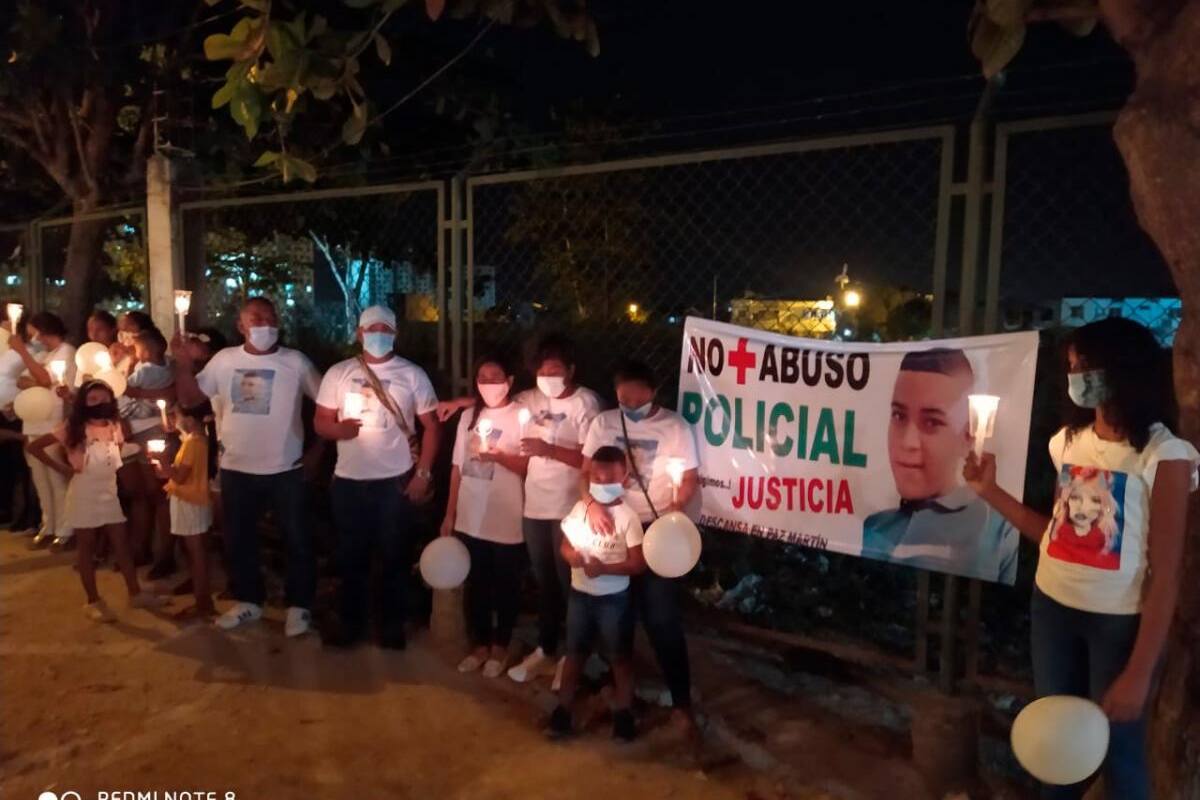 Velatón en Villa Estrella por muerte del menor Martín Elías