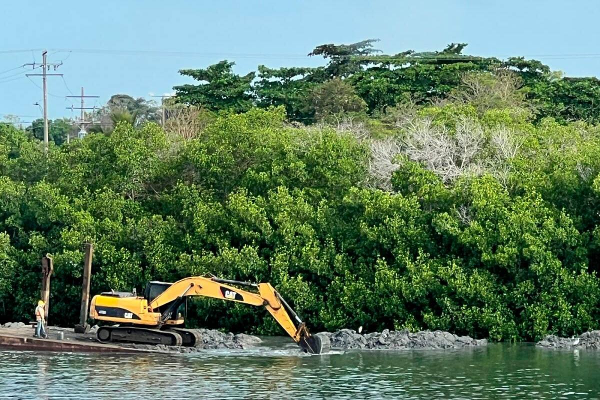 Quejas por relimpia en la ciénaga de La Virgen, Cardique defiende el proceso