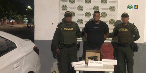 Conductor abusó sexualmente de su pasajera y le robó $2 millones