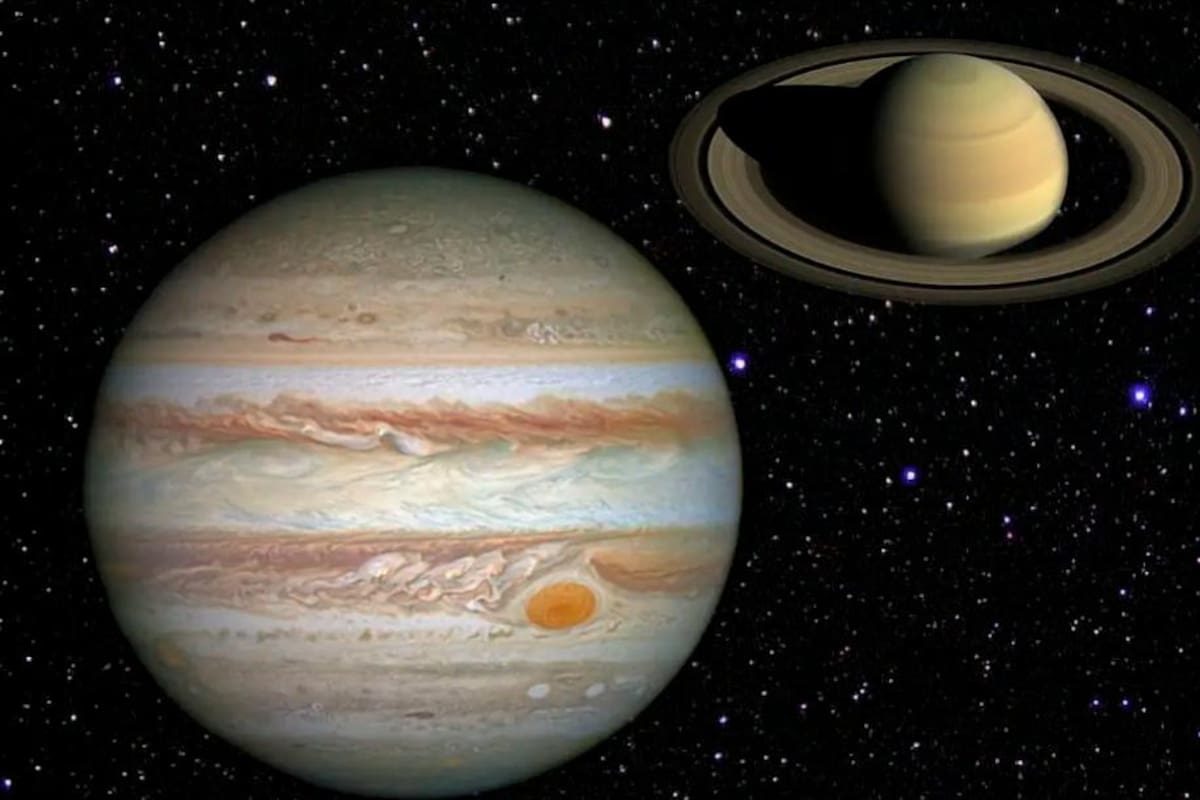 ¿Por qué Júpiter no tiene anillos tan notorios como los de Saturno?