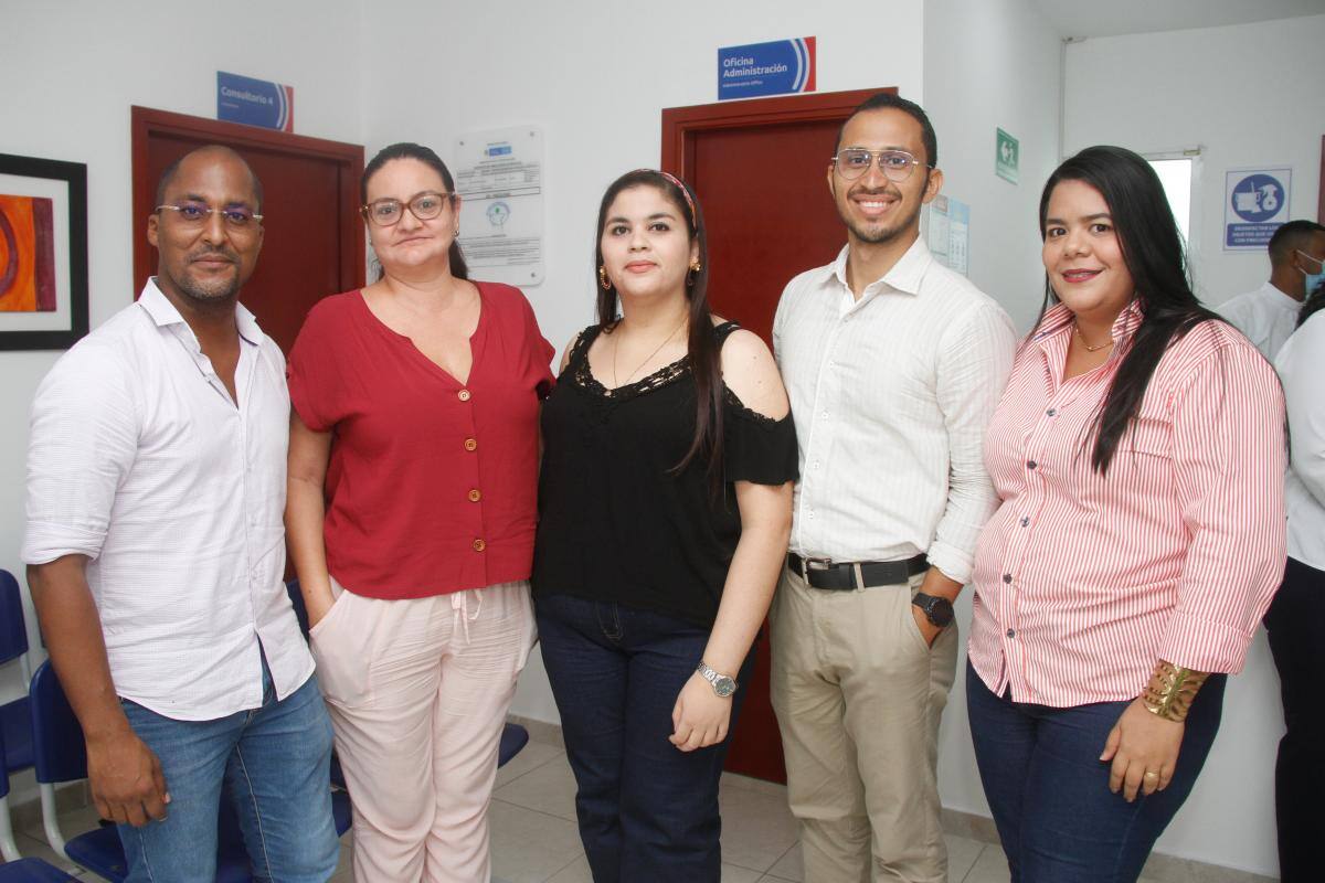 Jenfren Jordan, María Saray, Amelia Eljadue, José Estrada y Carmen Pérez.//Foto: Luis Eduardo Herrán - El Universal.