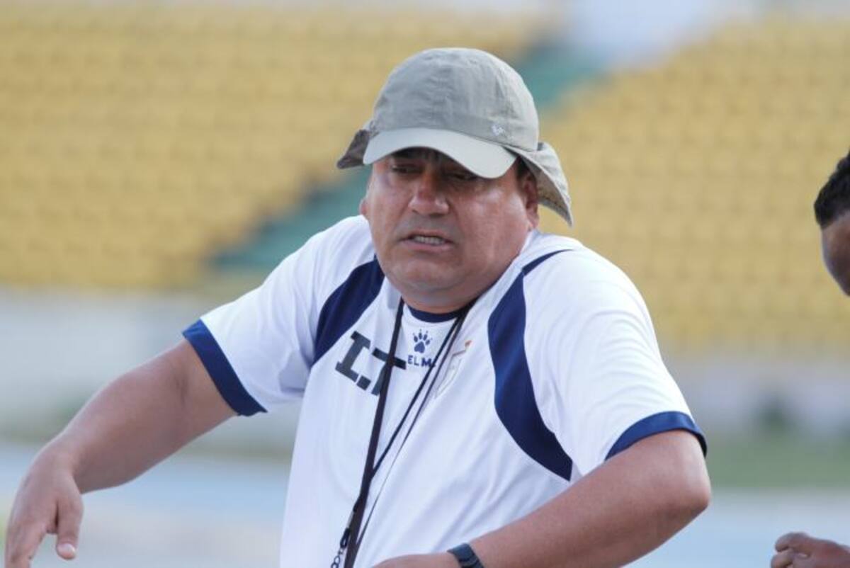 JJ López presentó su renuncia como técnico de Real Cartagena. ARCHIVO