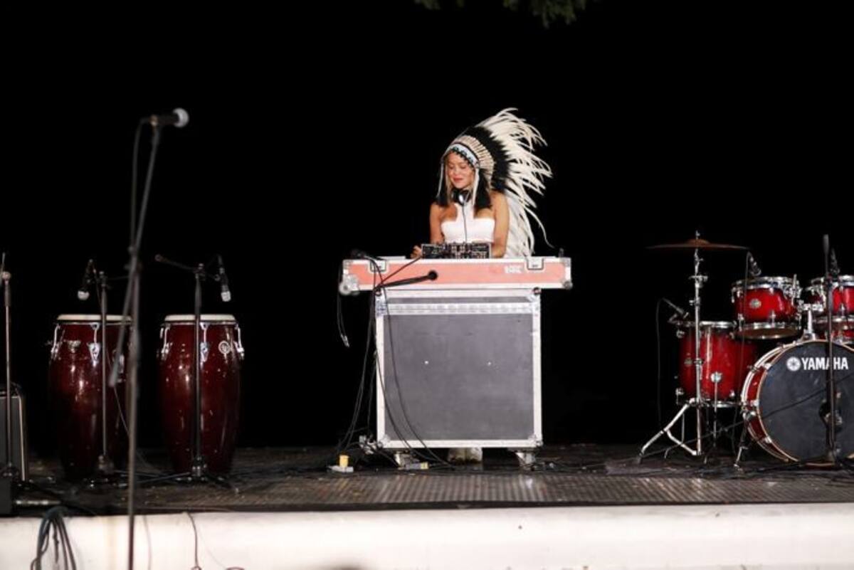 El evento tuvo como invitadas especiales a la cantante Naty Botero y a Natalia Paris. CORTESÍA