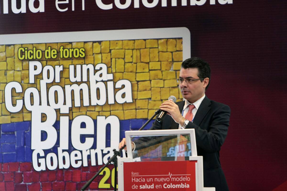 Este viernes se llevó a cabo en Bogotá el foro “Hacia un nuevo modelo de salud en Colombia”, en el que se analizará la pertinencia de las propuestas del Gobierno y los eficacia de las mismas para reformar el sector, el cual contó con la presencia del ministro de Salud Alejandro Gaviria. Colprensa
