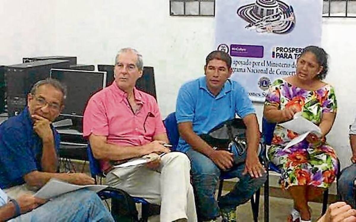 La junta directiva del Encuentro Nacional de Bandas se reunión con los directores de las Escuelas de Formación de Bandas de Música. CORTESÍA/