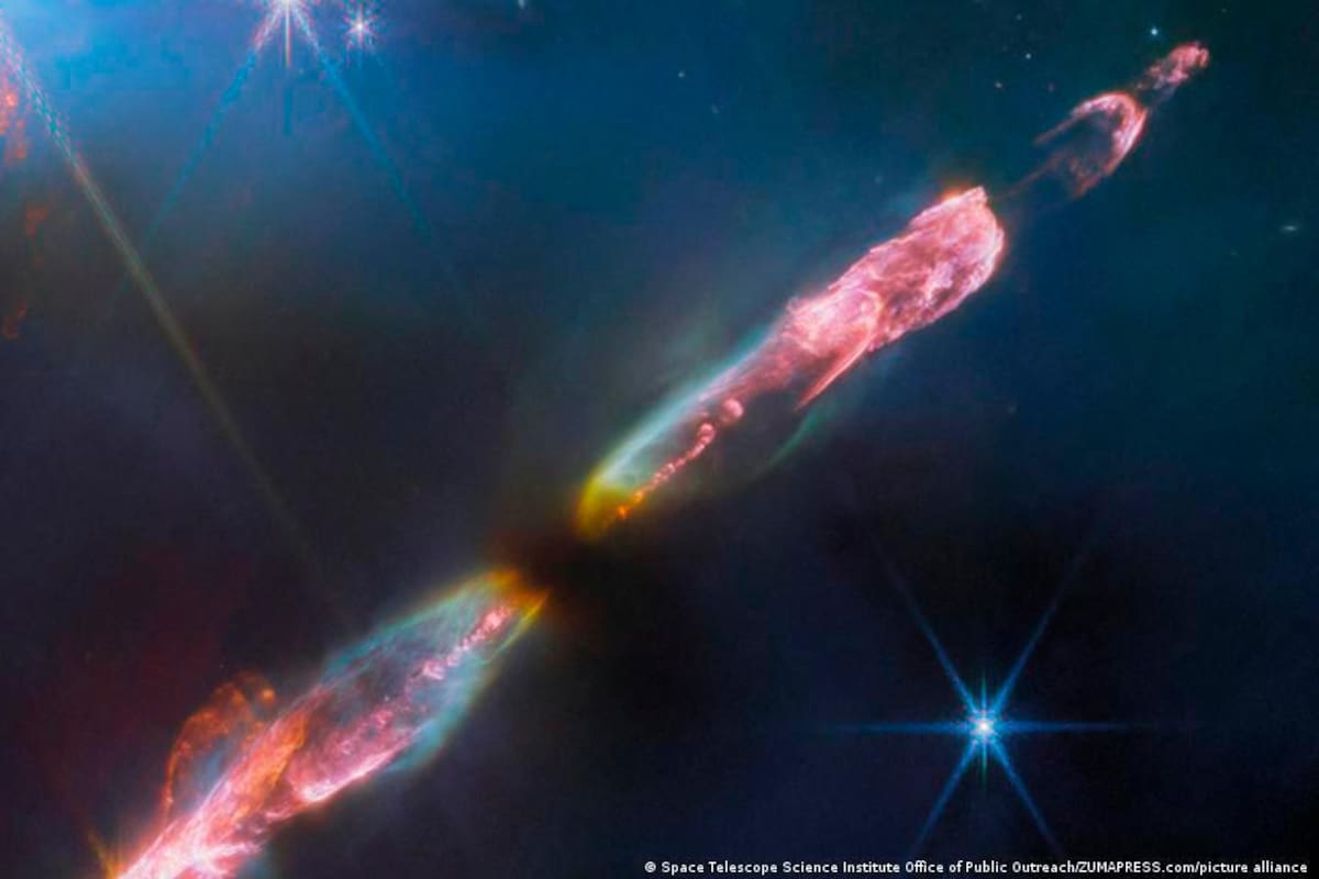 Telescopio James Webb detecta el agujero negro más antiguo