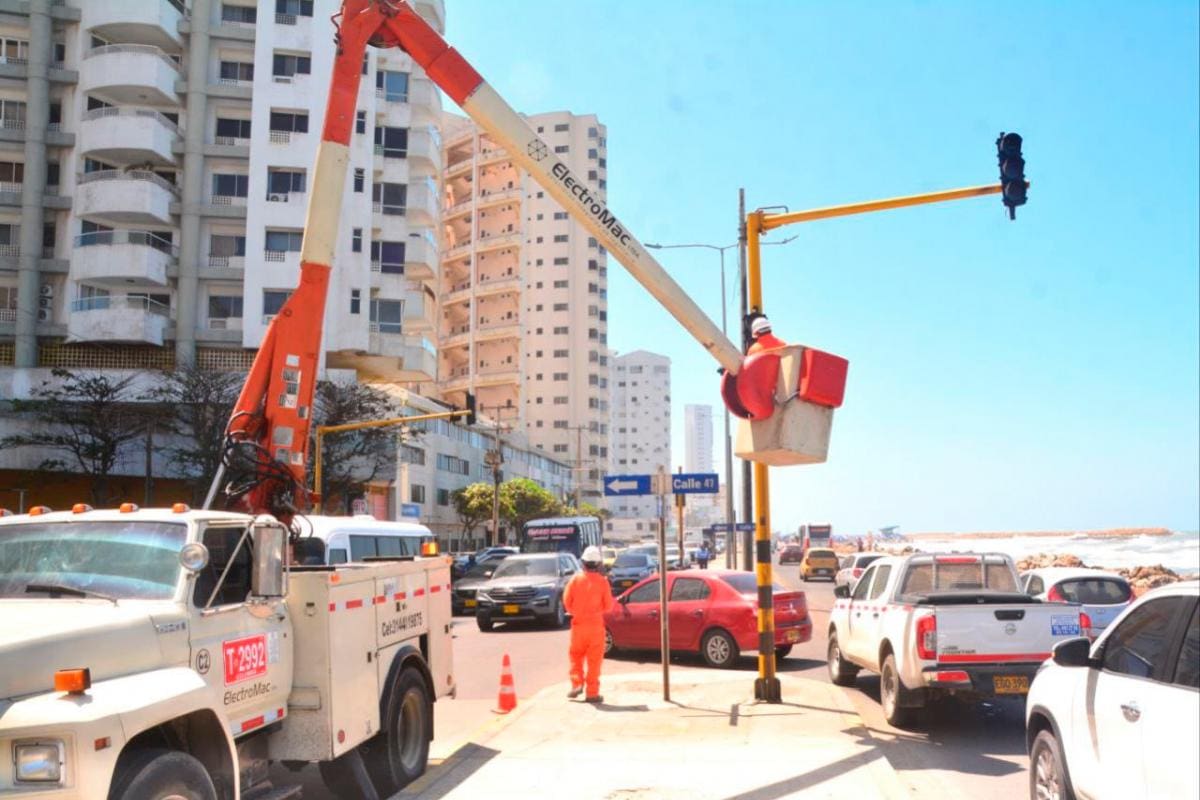 DATT realizó mantenimiento a semáforos en puntos críticos de movilidad