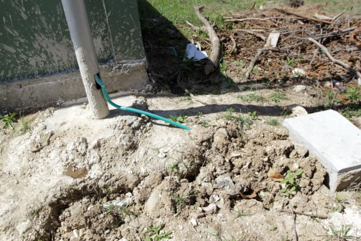 Las advertencias de los vecinos están relacionadas con pruebas de carga y resistencia que no se hicieron a las graderías y normas eléctricas requeridas que se habrían incumplido en las instalaciones. Cortesía