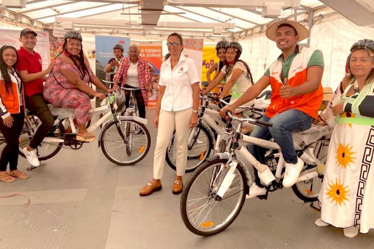 Entregan bicicletas y ahorro a migrantes de Riohacha, Maicao y Cartagena