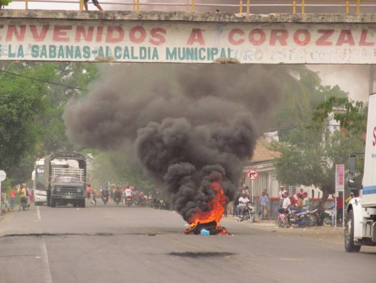 Distubios y quema de llantas se presentaron en Corozal por el tema del agua CORTESÍA