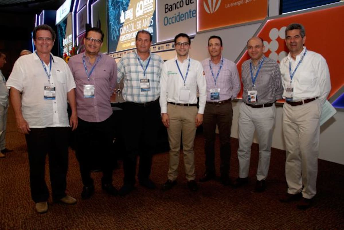Iván García Romero, Jaime Hernández, Rafael Abondano Capella, Sergio Londoño, alcalde (e) de Cartagena; Pedro Gutiérrez, Orlando Rivero y Rafael Simón Del Castillo. zenia valdelamar - el universal