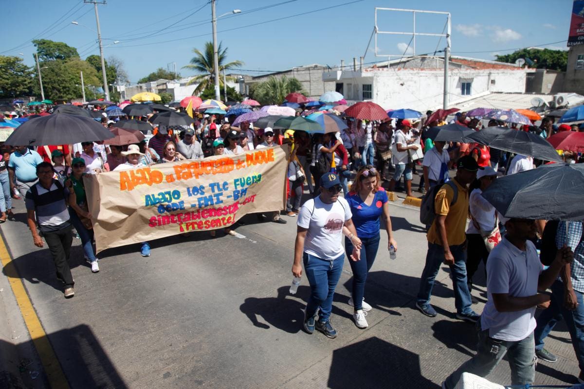 “Marchamos por la vida y la paz”: estudiantes y sindicalistas