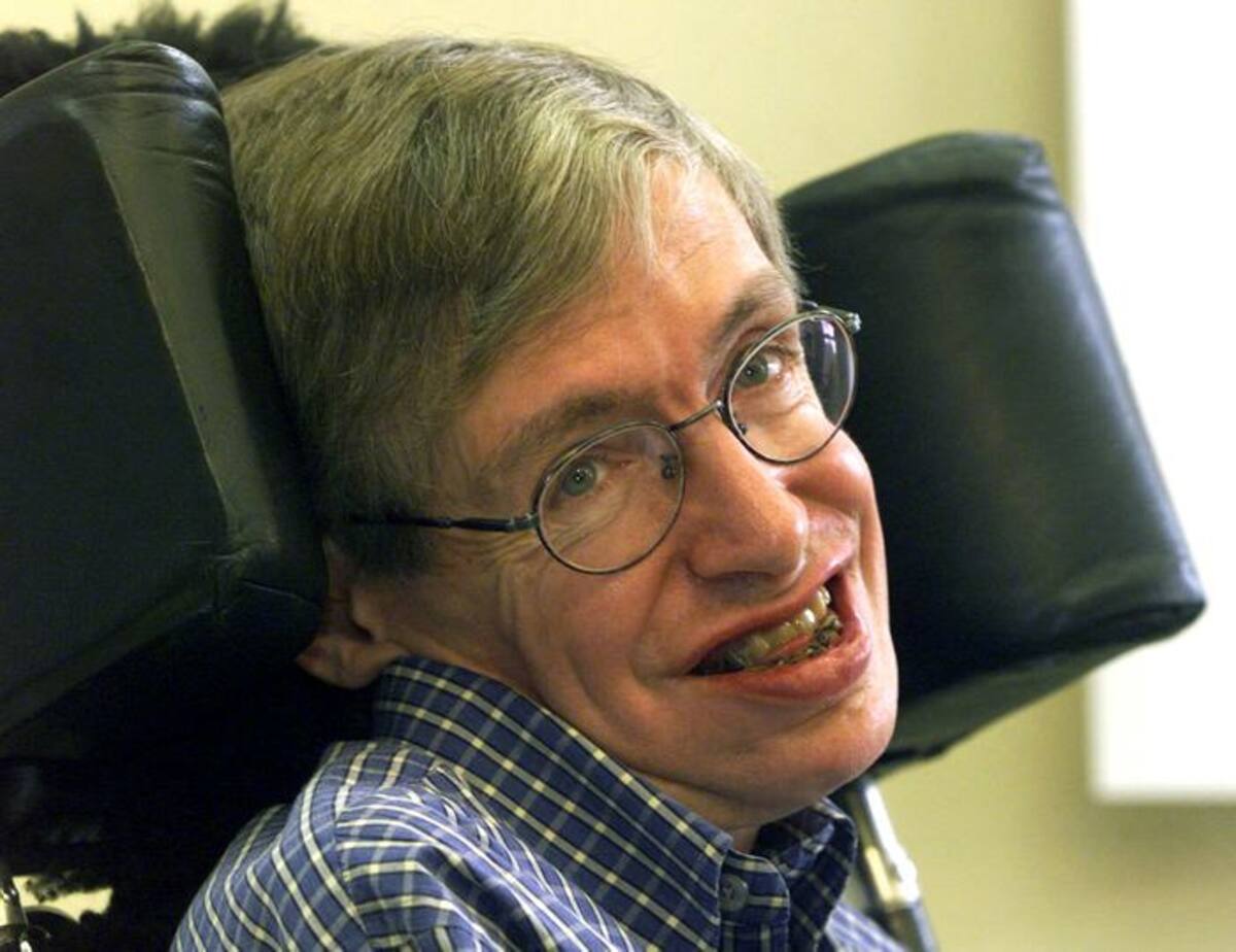 Hawking, que murió el miércoles en su casa en Cambridge, Inglaterra, a los 76 años, se convirtió en el rostro público del genio científico.