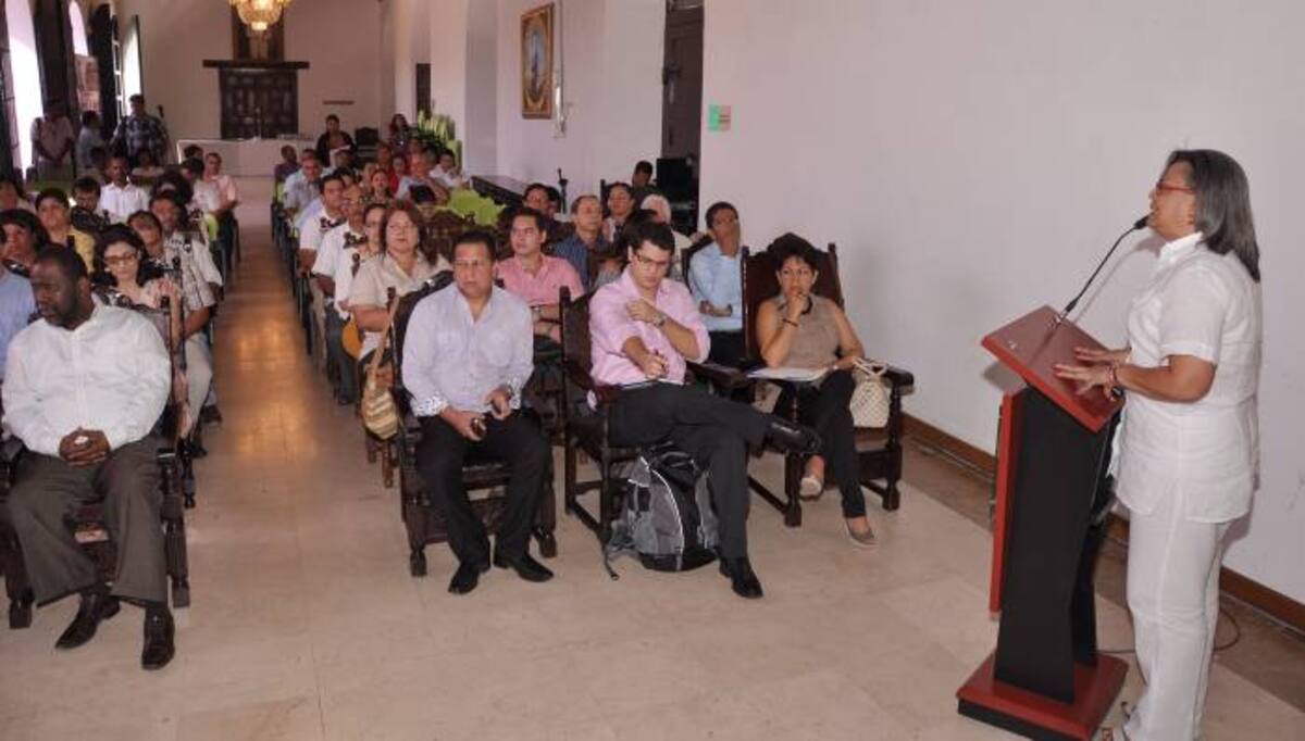 Con el trabajo unido de fundaciones, Distrito y la empresa privada, la directora del PES apuesta por la mejor canalización de programas para los más pobres. CORTESÍA