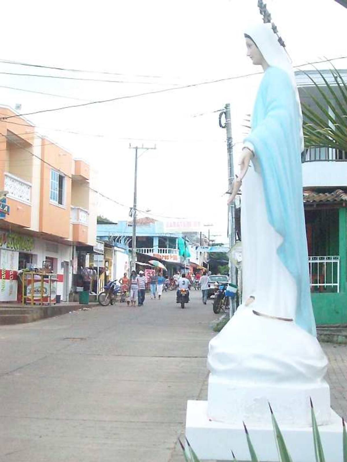 En Buenavista hay tensión por la destrucción de las vallas publicitarias de los candidatos.