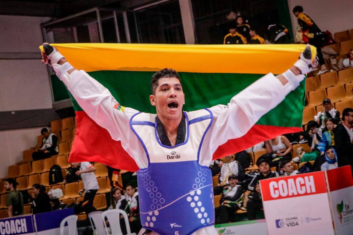 Video: Yorman Montalvo: lavaba motos y hoy es campeón de taekwondo e ingeniero