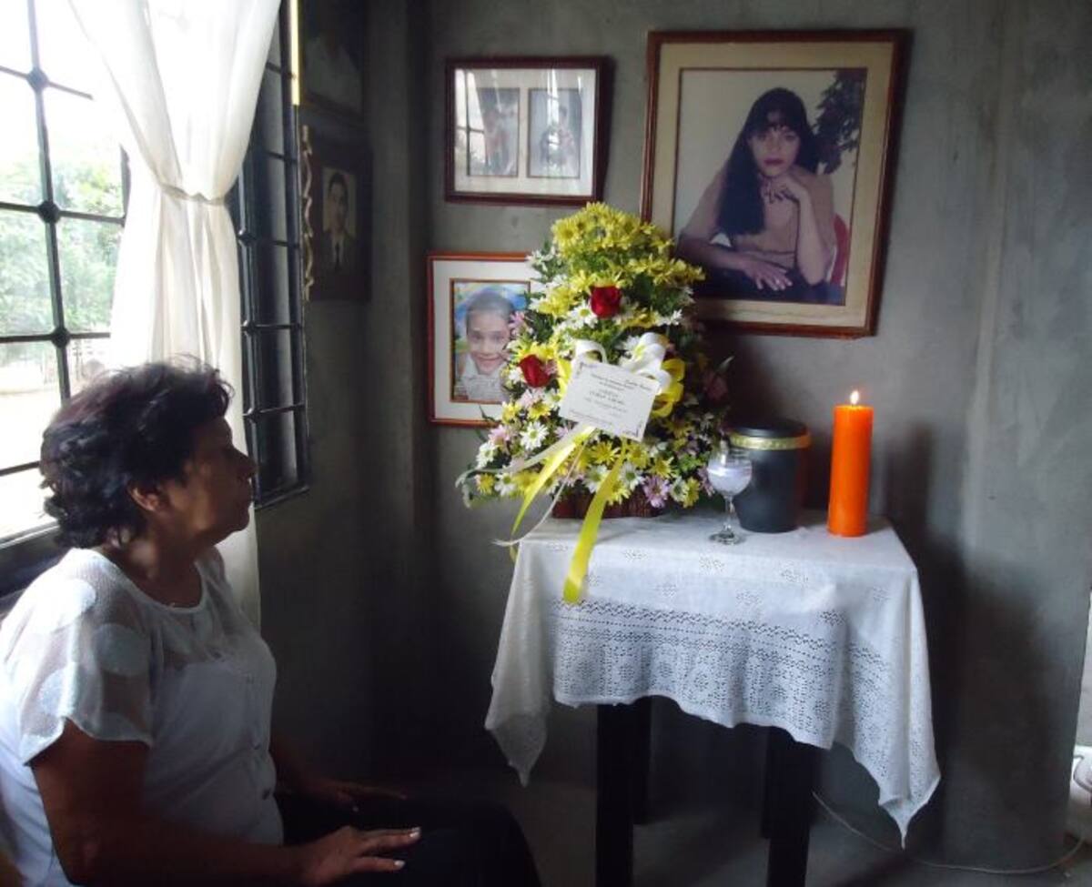 Velación de restos de Jenny Sofía Revollo Tuirán. EL UNIVERSAL