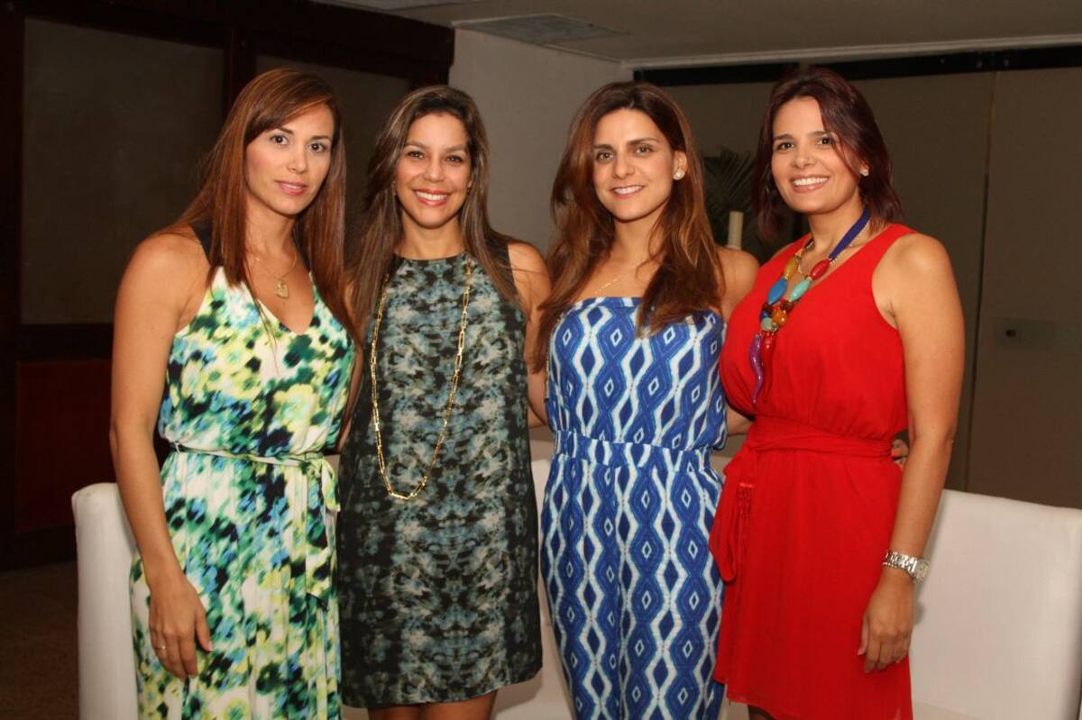 Paola Turbay, Zoyla Pérez, Carolina Fegaly y Vanessa Henríquez.