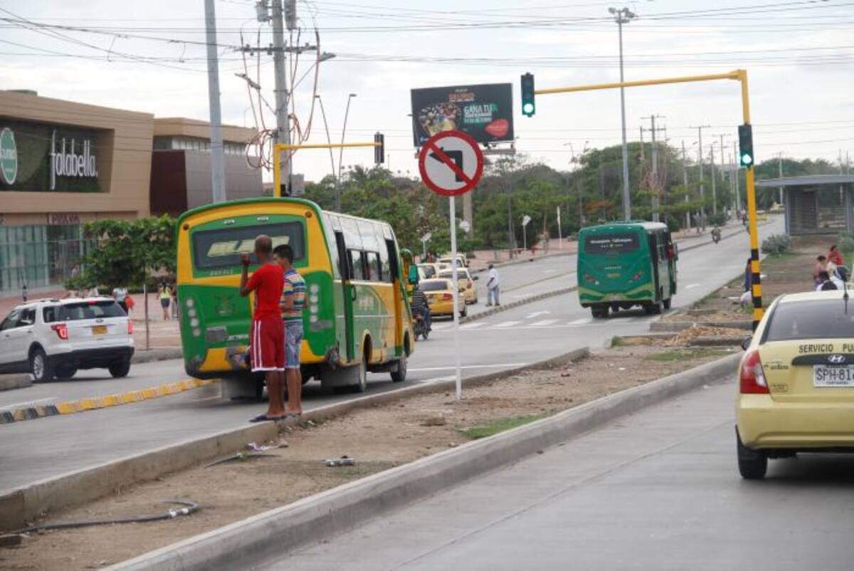 Por este otro punto tampoco se podrá circular para llegar al Mall Plaza o tomar la calle del Espinal AROLDO MESTRE - EL UNIVERSAL