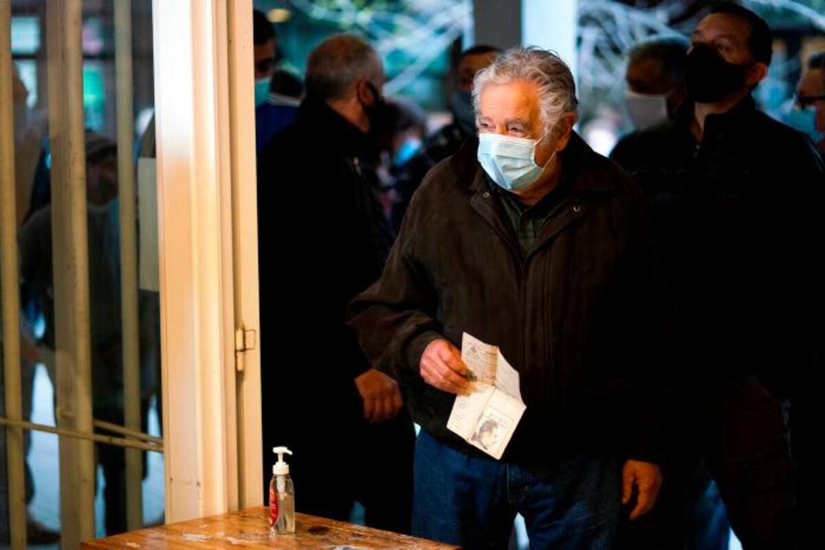 Pepe Mujica deja el Senado uruguayo, pero no la política