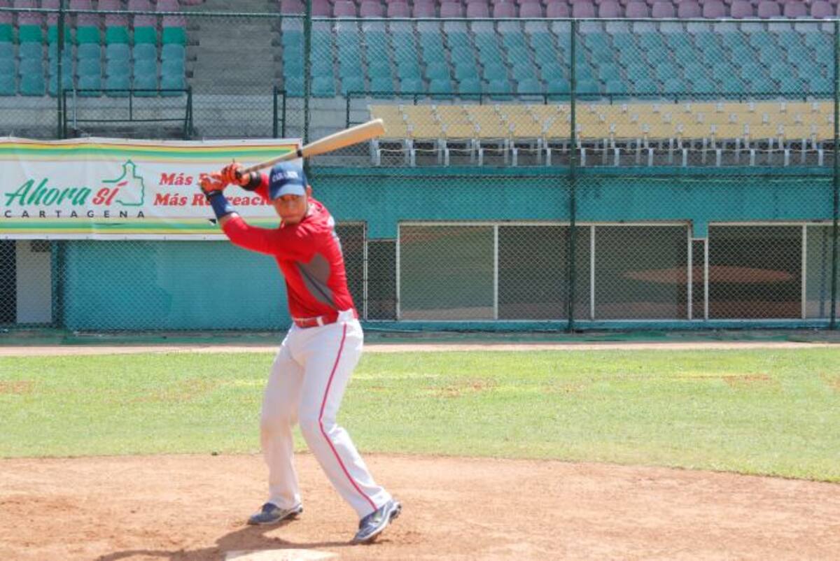 Cristian Jiménez dice que también le va bien con el bate. GABRIEL JAIME GARCÍA GARCÍA - EL UNIVERSAL