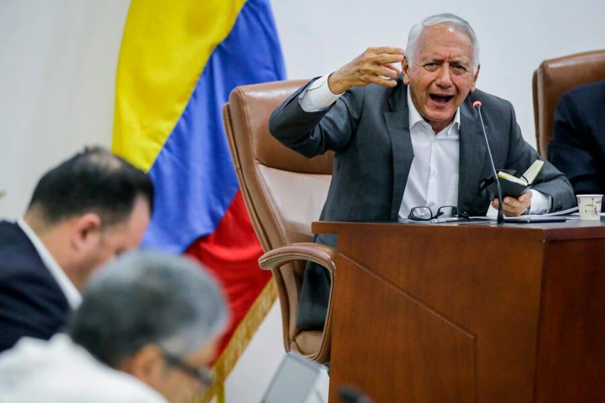 Actualización: tres artículos se aprobaron de la reforma a la salud