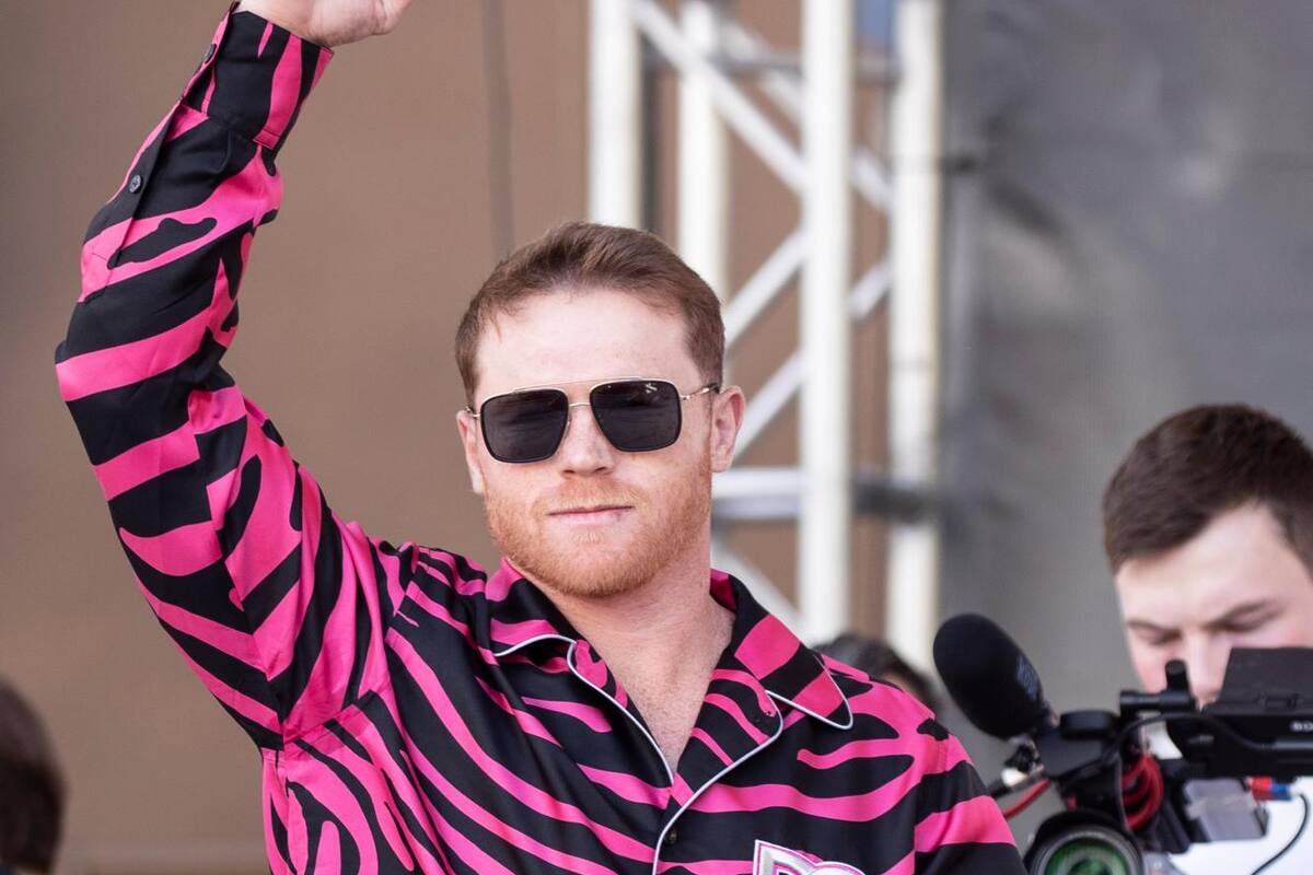 Saúl ‘Canelo’ Álvarez defiende sus dos títulos mundiales de boxeo