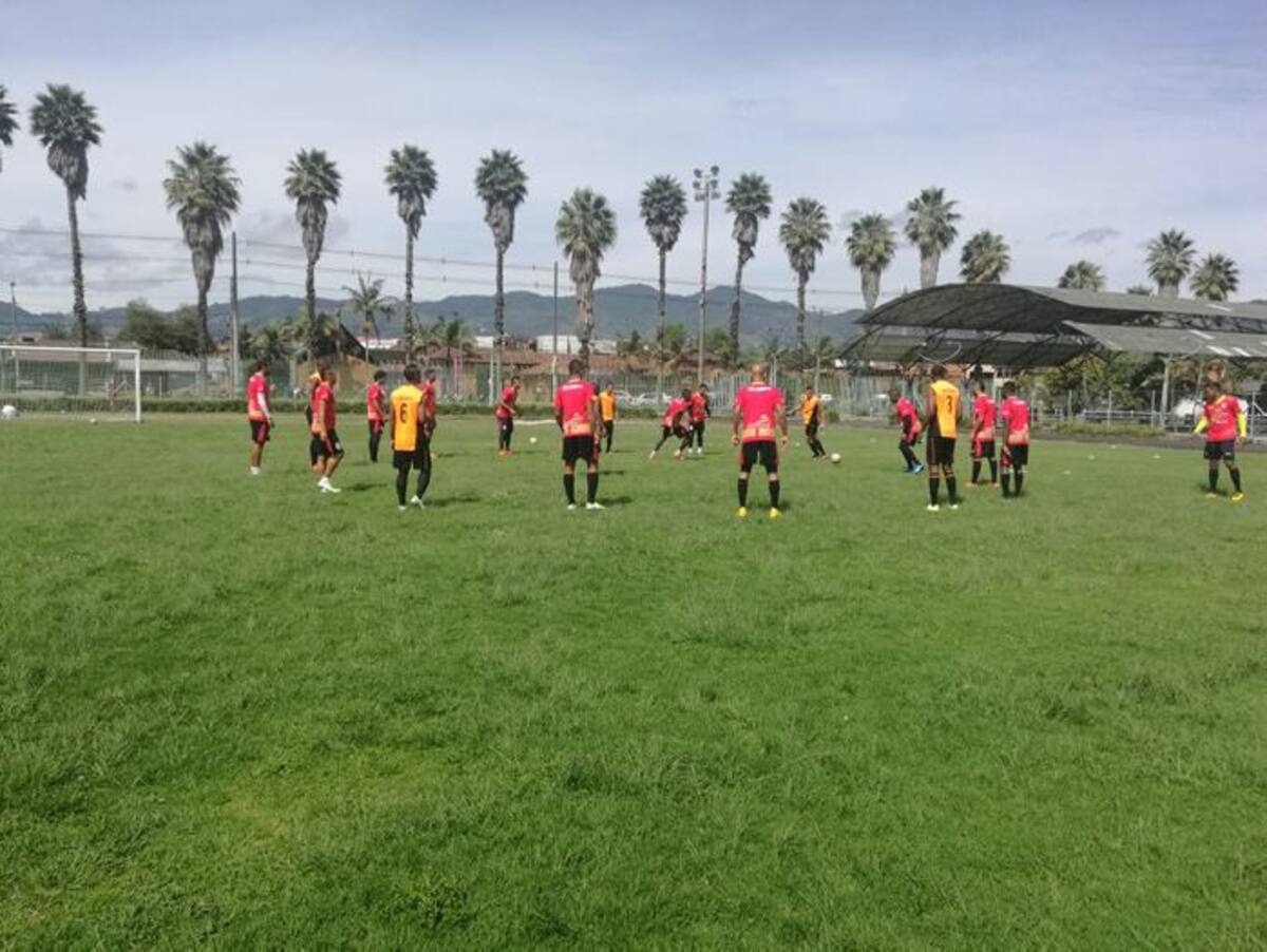 Real Cartagena se prepara para el partido ante Nacional. CORTESÍA