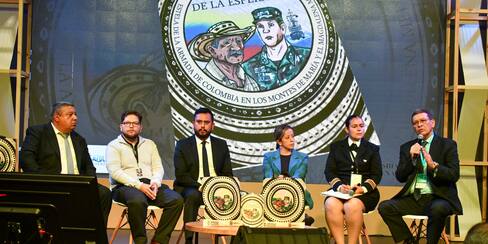 Armada de Colombia presentó libro sobre los Montes de María en la FILBo 2026