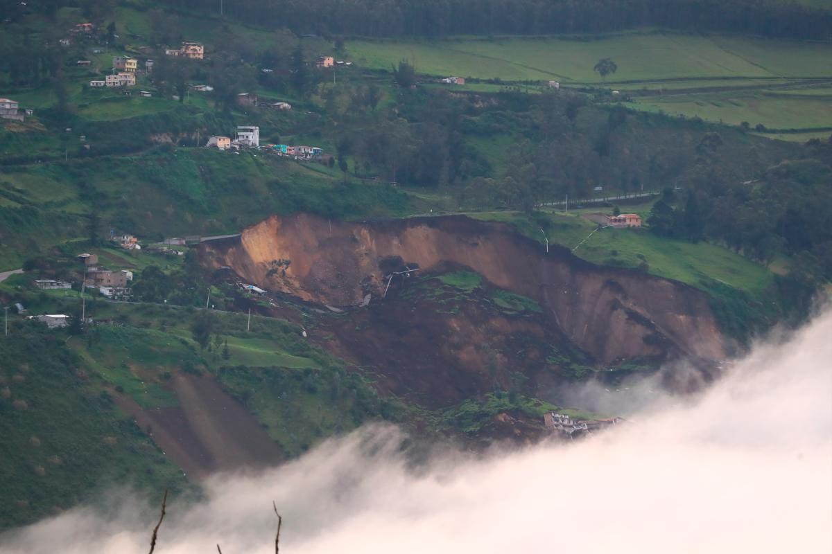 Videos: así fue el deslizamiento de tierra que dejó 16 muertos