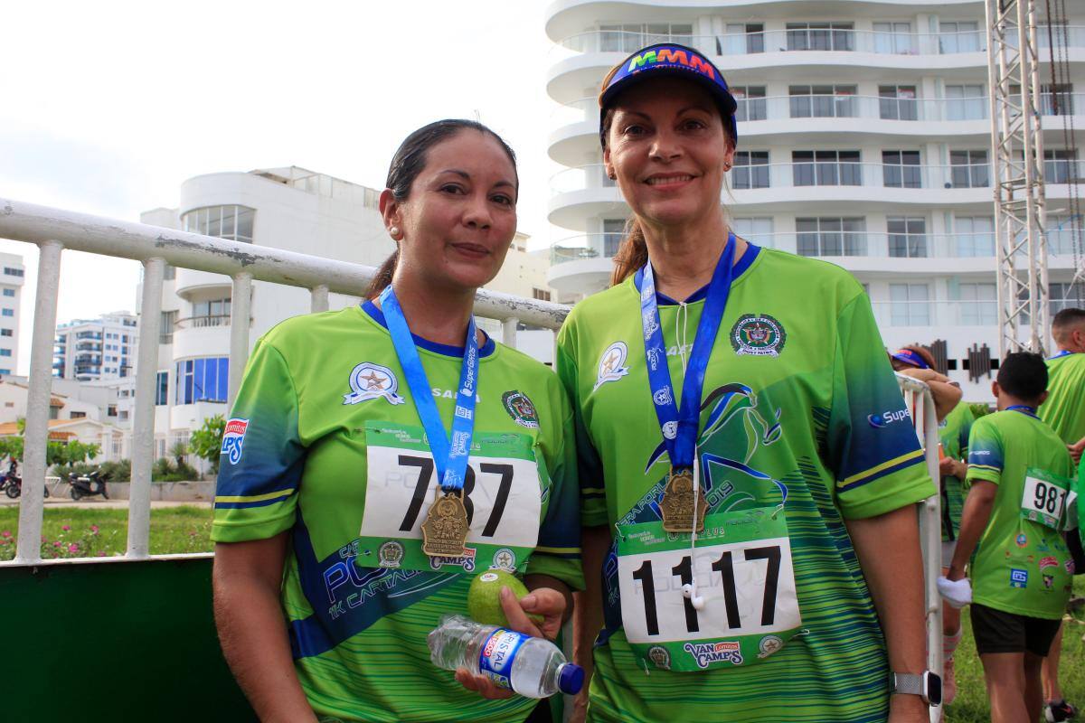 Martha Chamorro y Mayra Hernández.