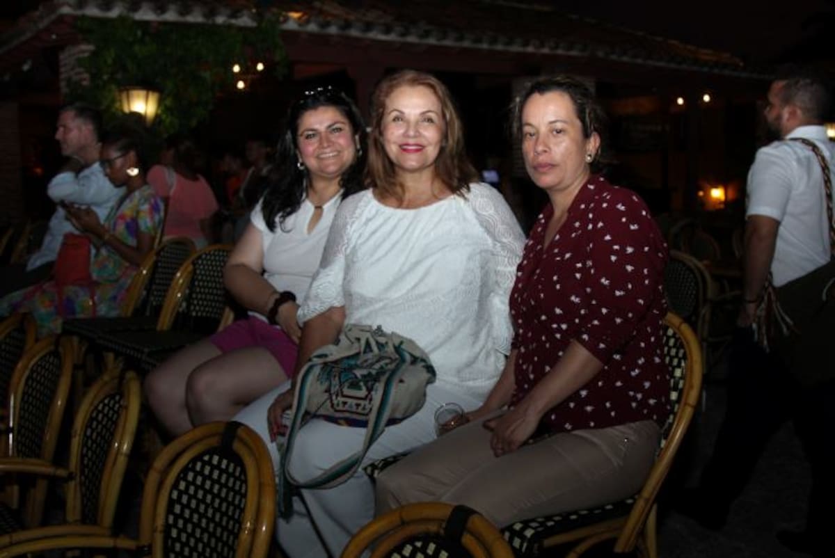 Olga Fajardo, Beatriz Hernández y Amanda Rodríguez. Kailline Giraldo-El UniversAL.