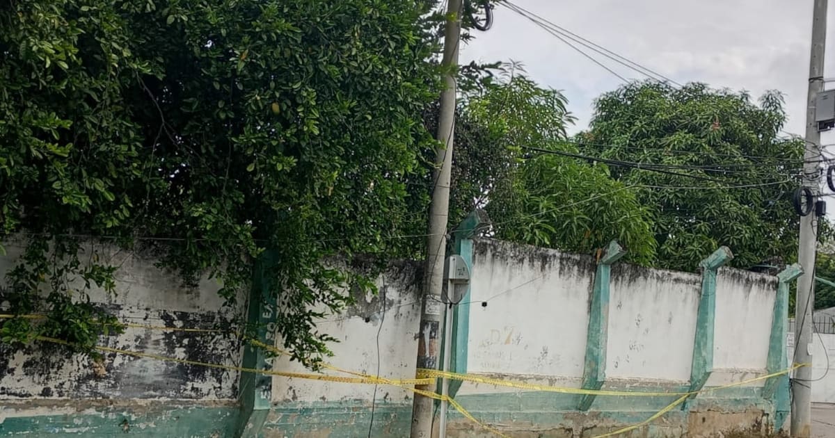 Urgent attention requested for wall at risk of collapse at Nuevo Bosque school