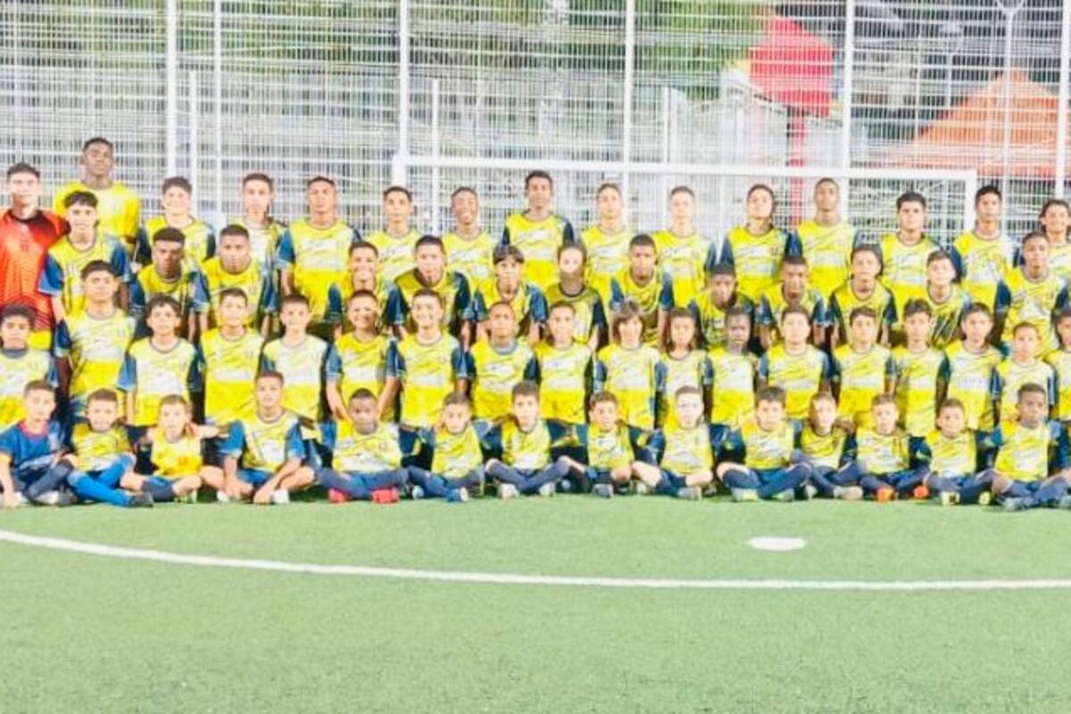 Escuela de Fútbol Toto Barrios, 35 años formando futbolistas en Bolívar