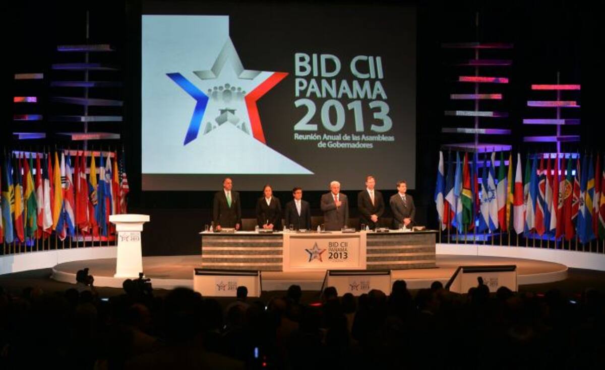 En Ciudad de Panamá, fue presentado el informe anual del Banco Interamericano de Desarrollo (BID), al término de la 54 reunión de gobernadores. AFP RODRIGO ARANGUA