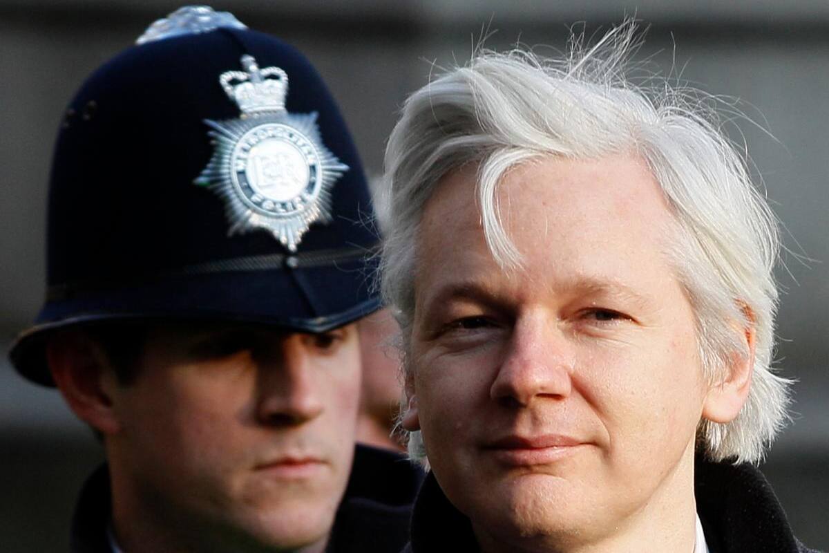 Australia dice que no intervendrá en el proceso de extradición de Assange