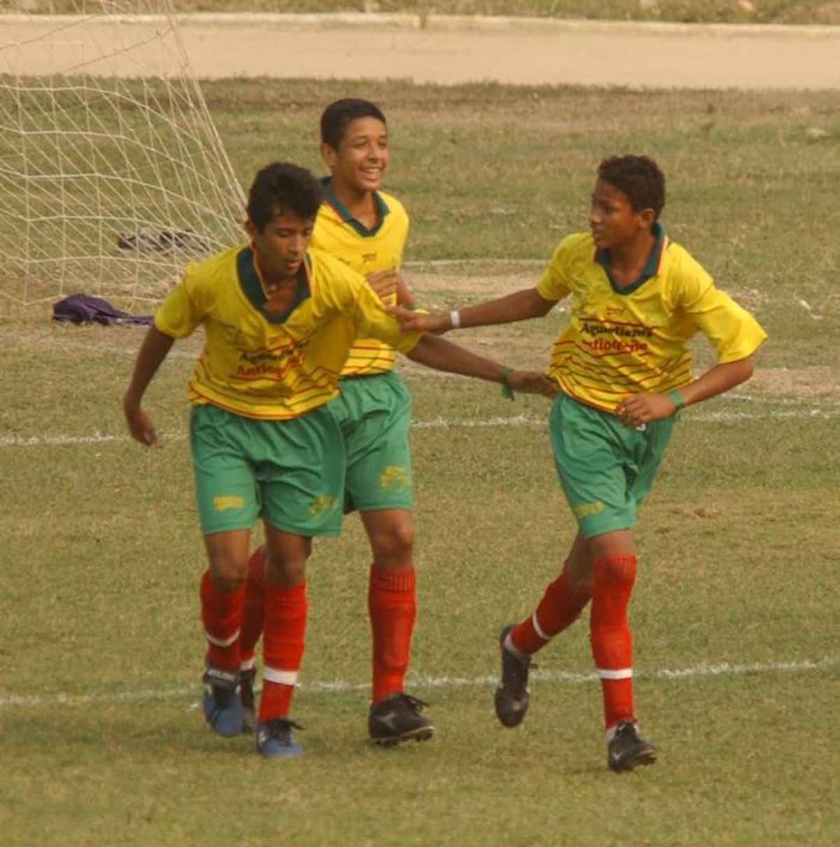 Yeison De Voz, José Nájera y Ricardo Laborde compartieron juntos en una selección Bolívar. Archivo