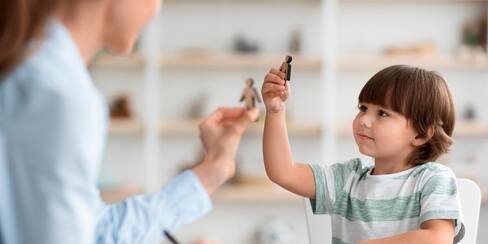 Atención a posibles enfermedades neurológicas de los niños