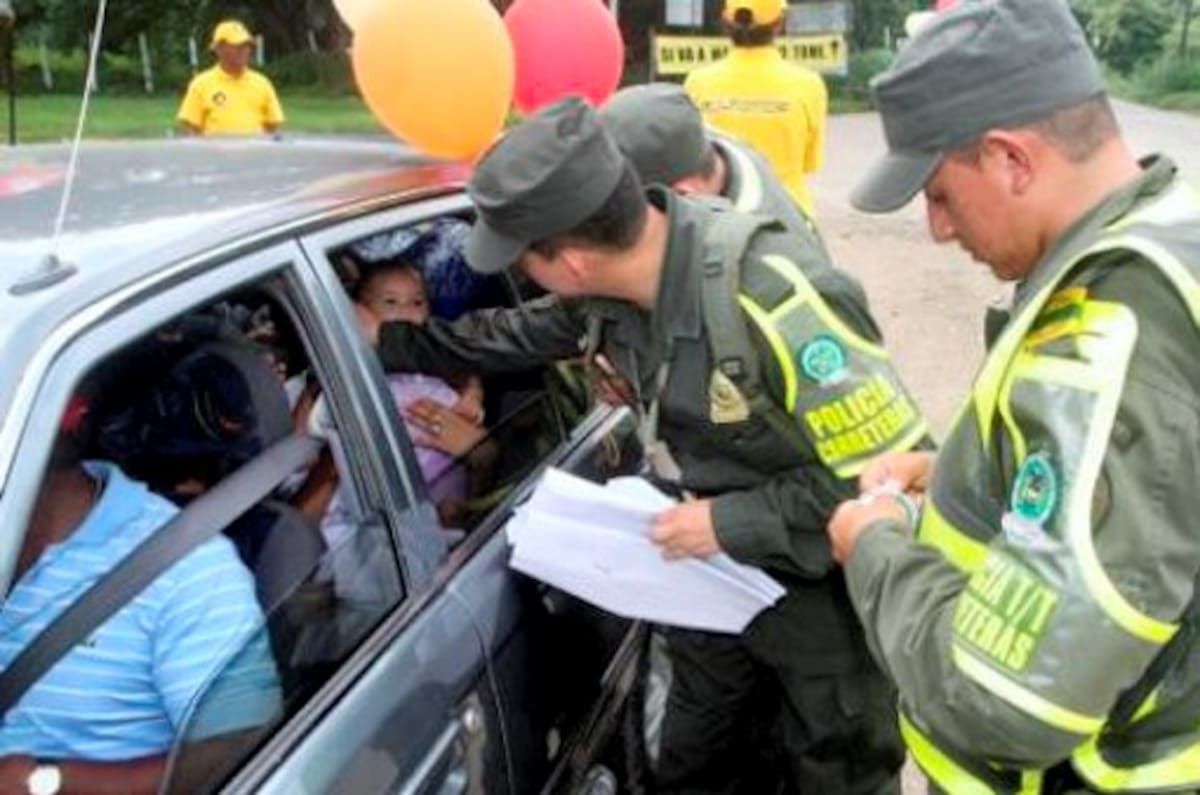 Hasta lo que va del año van más de 30 personas capturadas por conducir con documentos falsos.