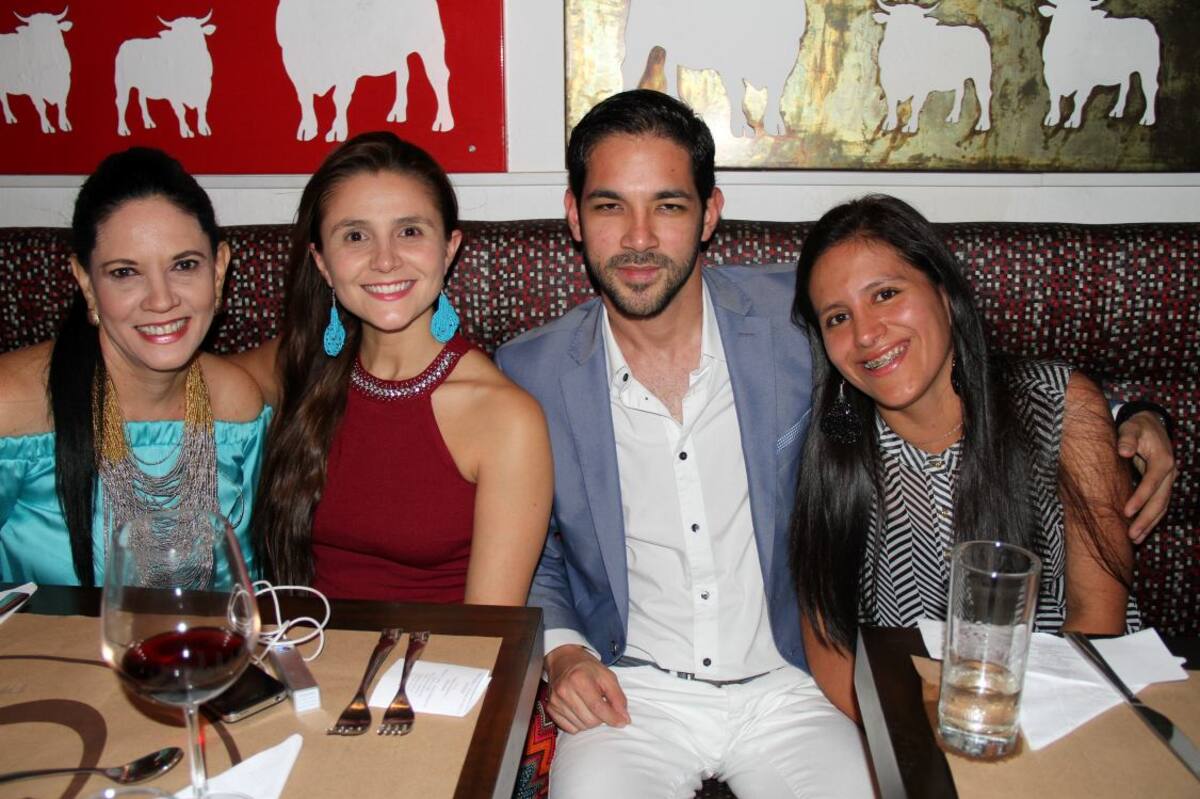 Carmen Navarro, Luisa Fernanda Rivero, Edinson Bustos y Alix Rosero. FOTOS ZENIA VALDELAMAR/EL UNIVERSAL/