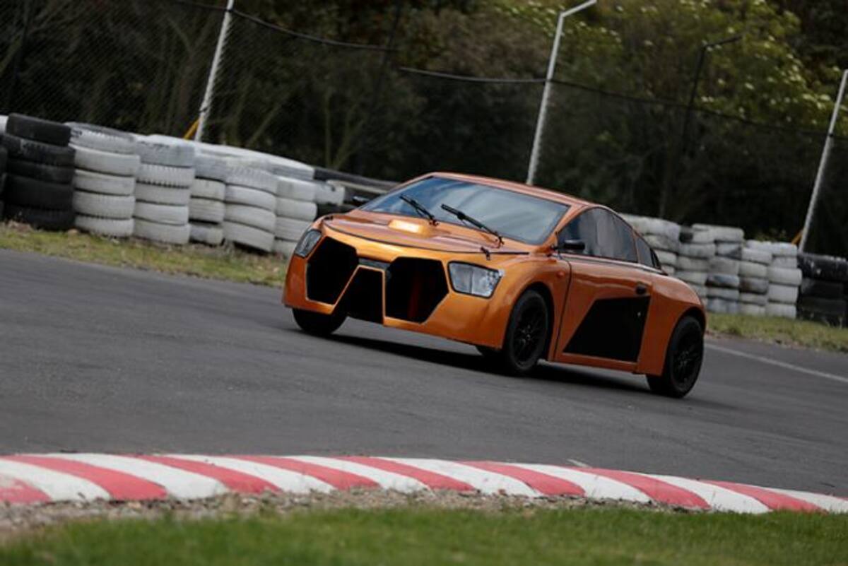 El proyecto 'Eolo' diseñó el primer carro eléctrico eólico construido en Colombia COLPRENSA