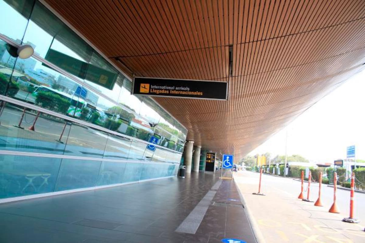 Ratifican alistamiento del aeropuerto de Cartagena para su reapertura